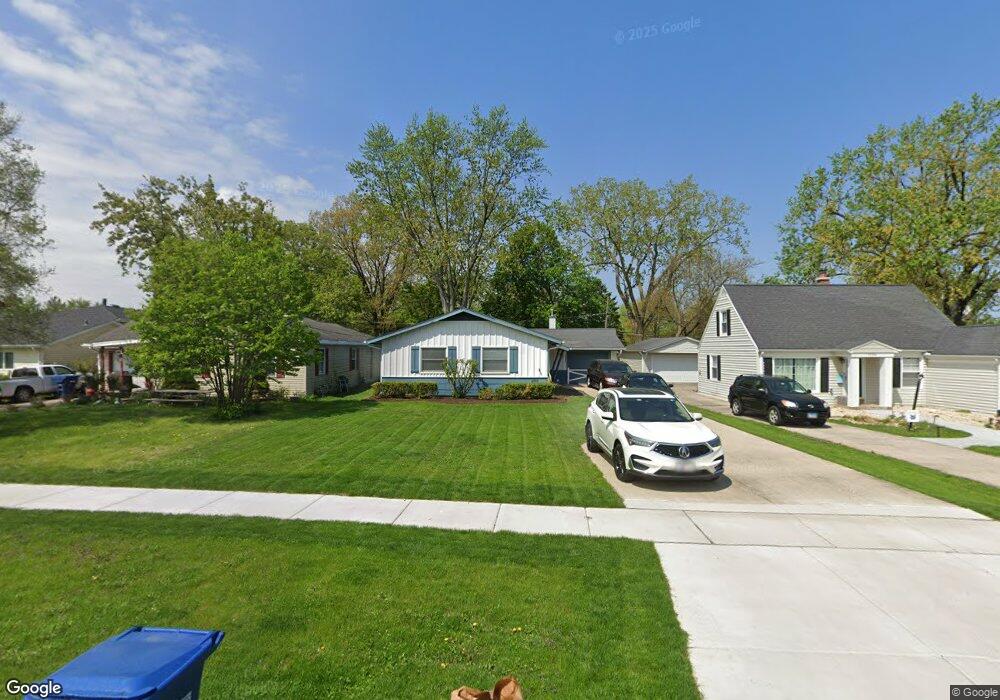 1332 Campbell Ave, Wheaton, IL 60189 - photo 1