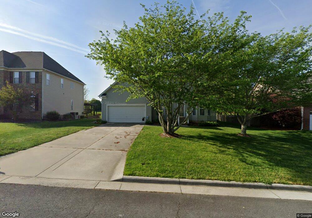 2930 Shady View Dr, High Point, NC 27265 - photo 1