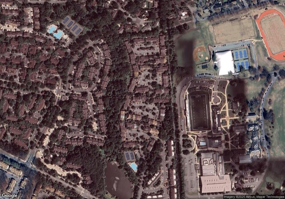 10792 Brewer House Rd, Rockville, MD 20852 - photo 1