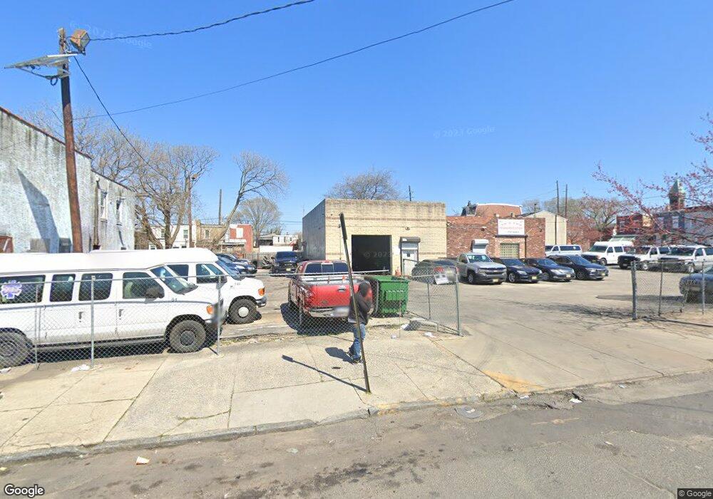 423 Walnut St, Camden, NJ 08103 - photo 1