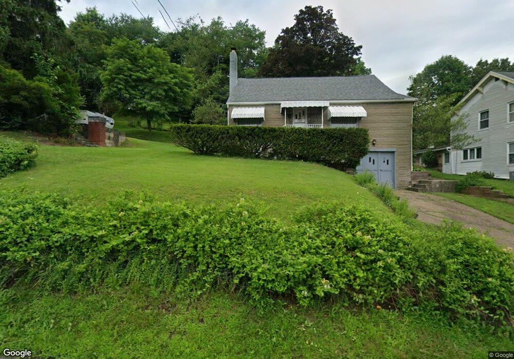 1120 Hancock Ave, Vandergrift, PA 15690 - photo 1