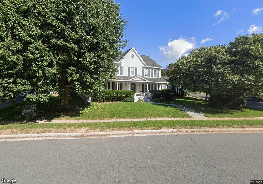 3632 Great Laurel Ln, Fairfax, VA 22033 - photo 1