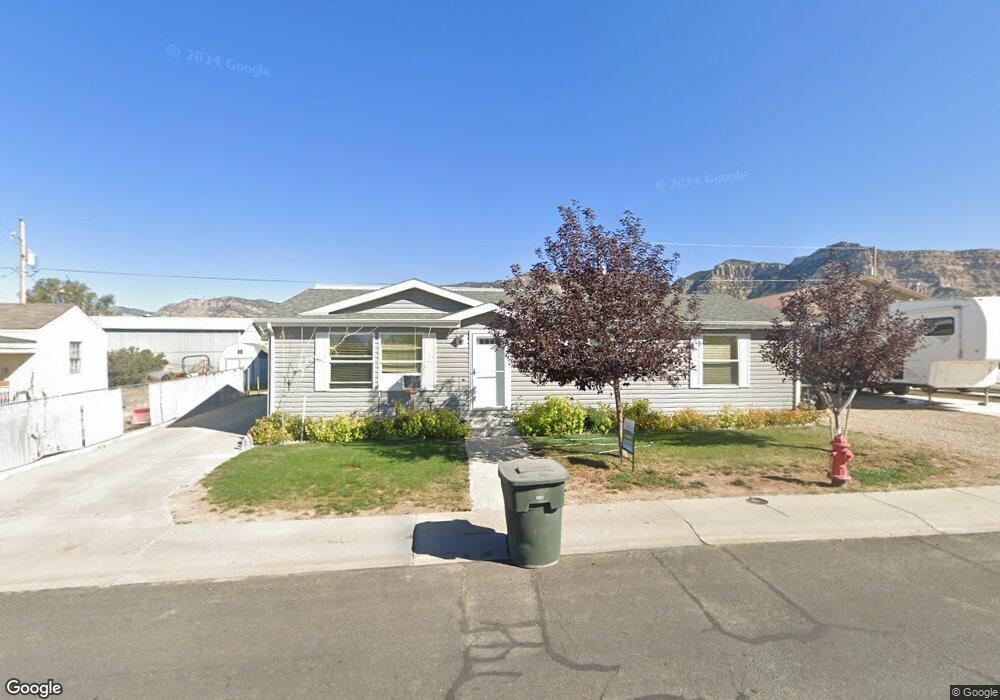 137 Grassy Trail Dr, East Carbon, UT 84520 - photo 1