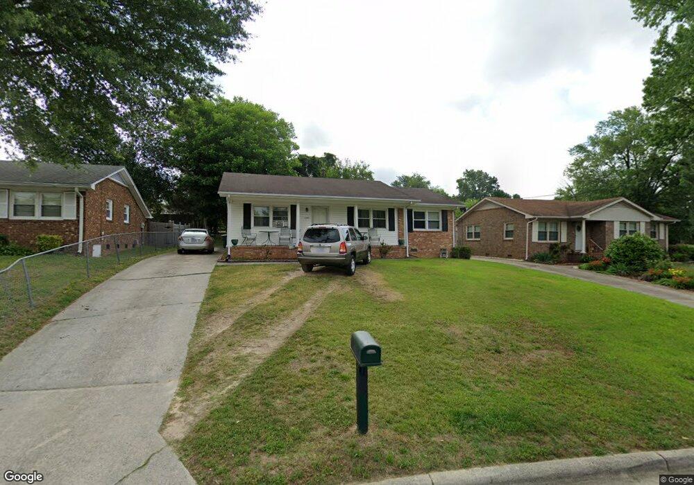 2307 Wachovia Dr, Greensboro, NC 27403 - photo 1