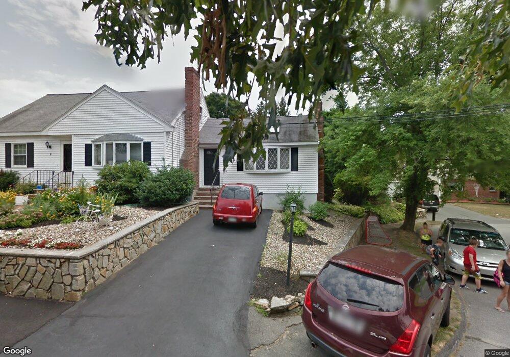 4 Elaine Rd, Woburn, MA 01801 - photo 1