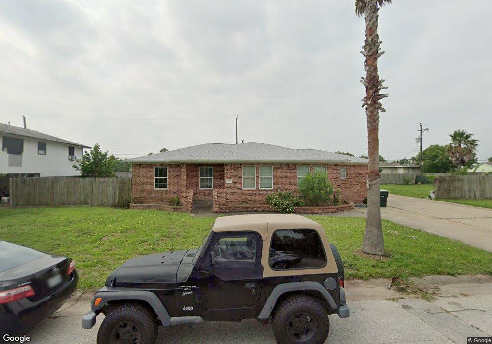 8003 Channelview Dr, Galveston, TX 77554 - photo 1