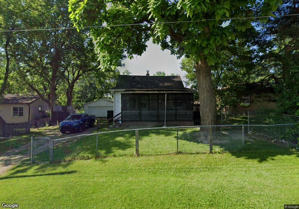 1123 S Cornell Ave, Flint, MI 48505 - photo 1