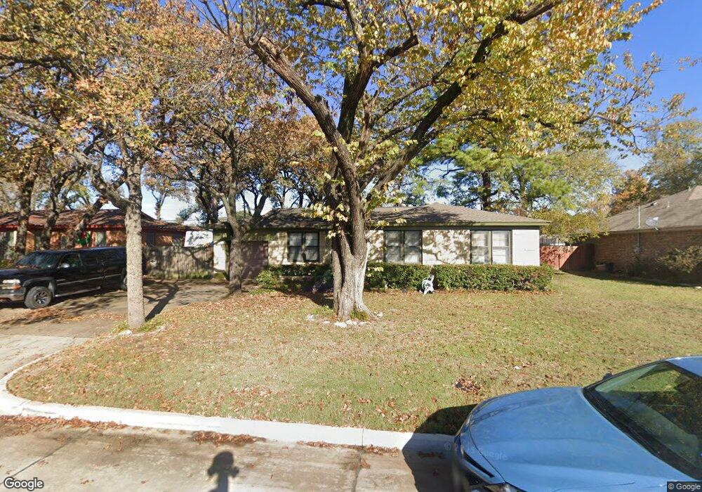 345 Bedford Ct E, Bedford, TX 76022 - photo 1