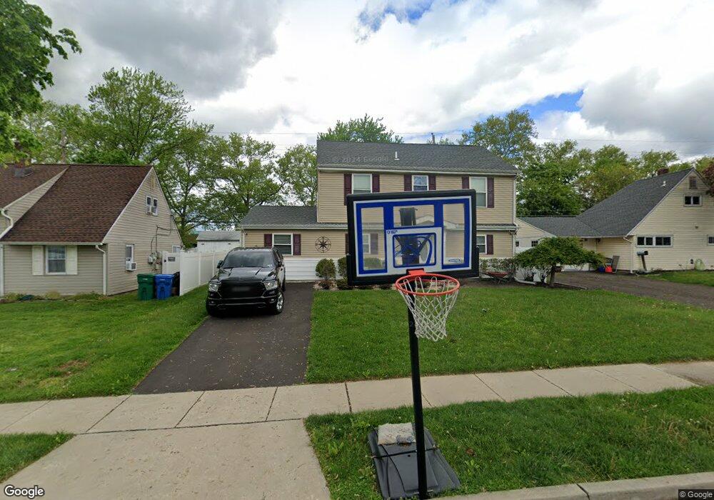 346 Appletree Dr, Levittown, PA 19055 - photo 1