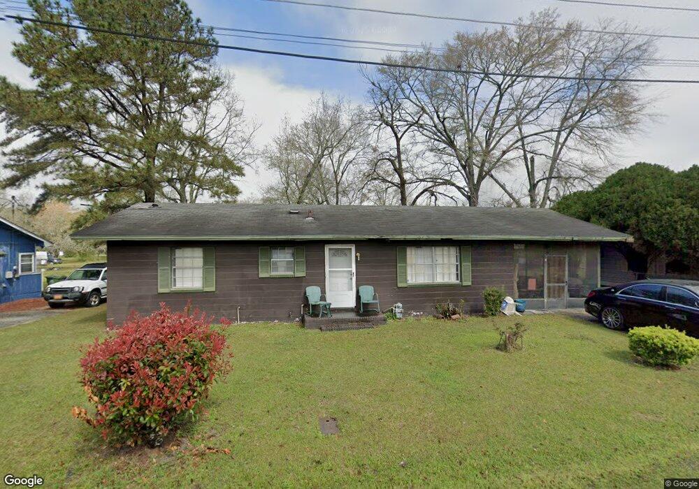 702 Kennedy Dr, Adel, GA 31620 - photo 1