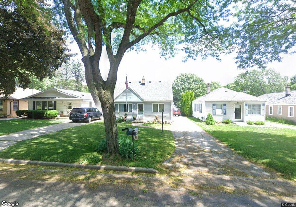 1914 N 118th St, Milwaukee, WI 53226 - photo 1