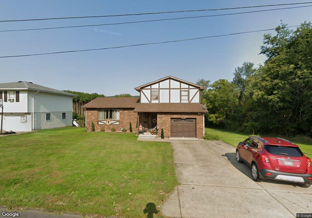 1128 Parrott Ave, Scranton, PA 18504 - photo 1