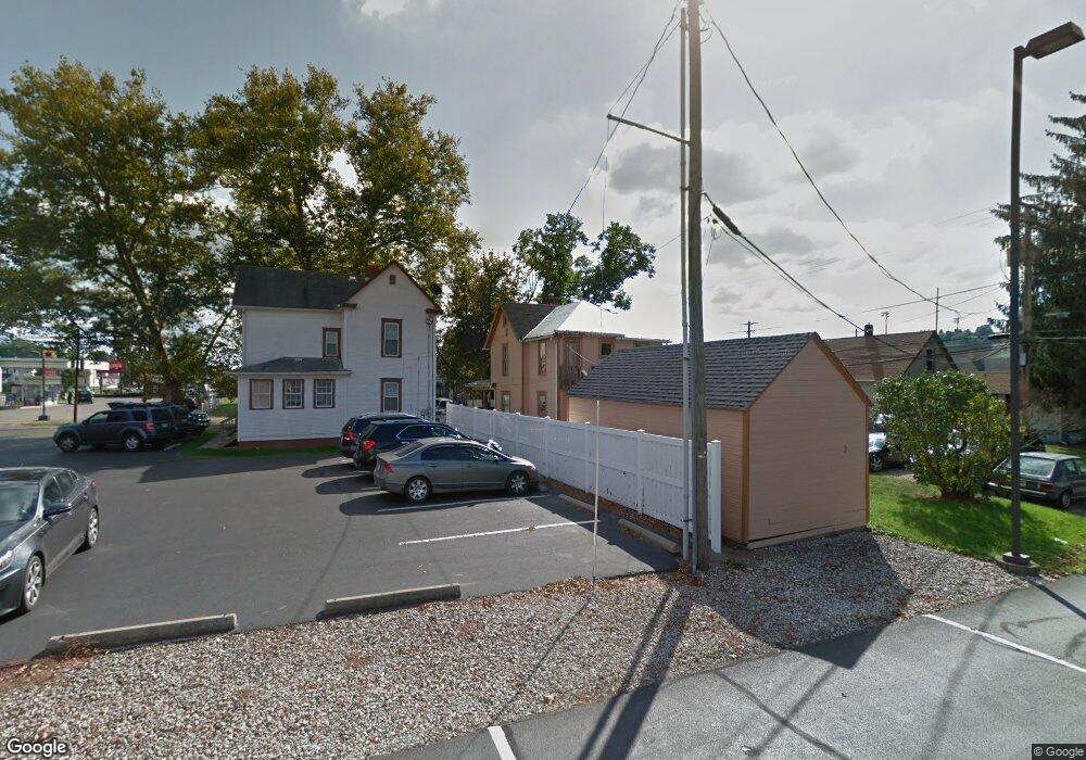 132 Walnut St, Coshocton, OH 43812 - photo 1