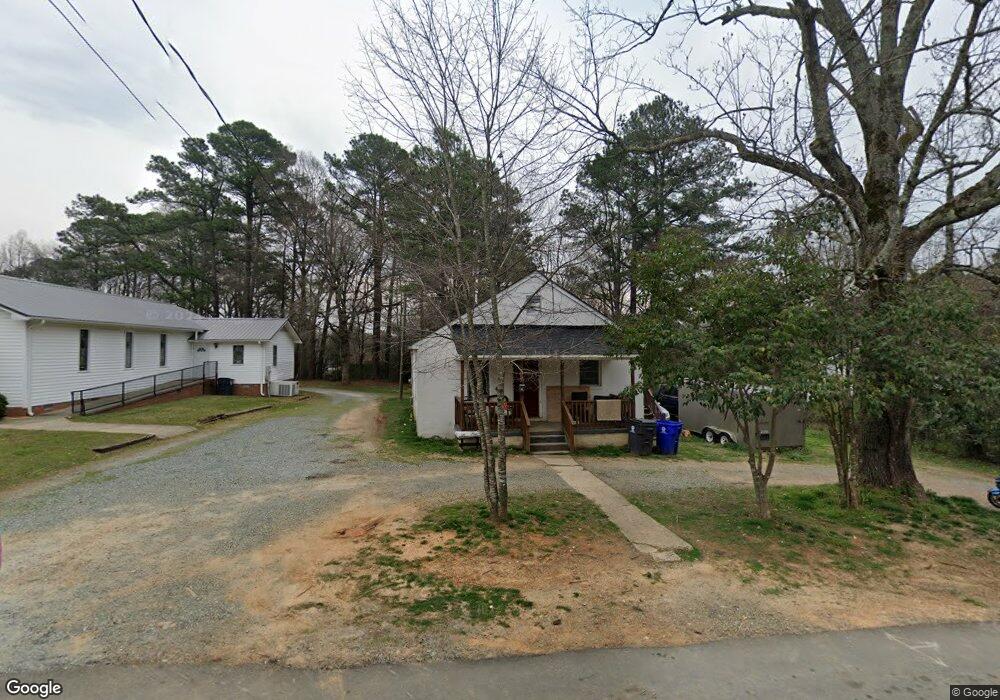 1314 Hodge St, Siler City, NC 27344 - photo 1