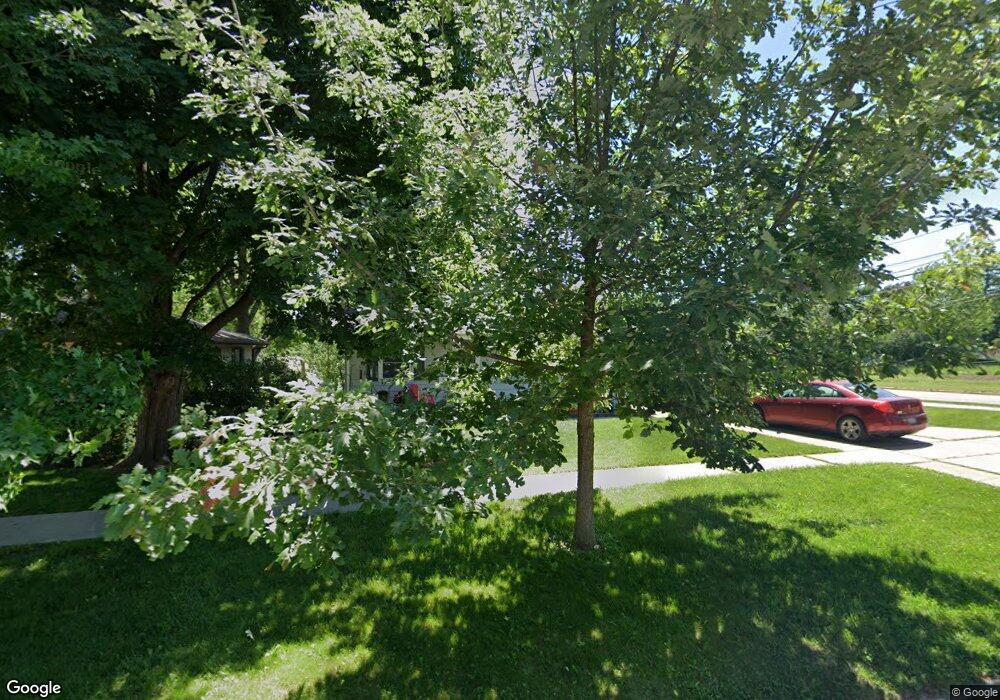 1616 W 3rd St, Cedar Falls, IA 50613 - photo 1