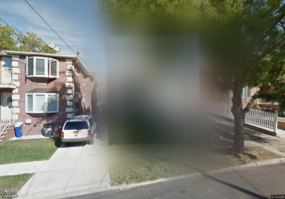 6115 161st St, Fresh Meadows, NY 11365 - photo 1