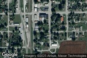 106 E Earl St, Chalmers, IN 47929