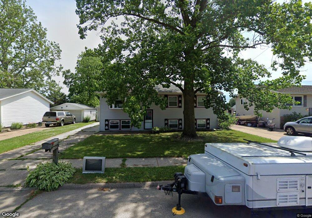 1823 W 68th St, Davenport, IA 52806 - photo 1