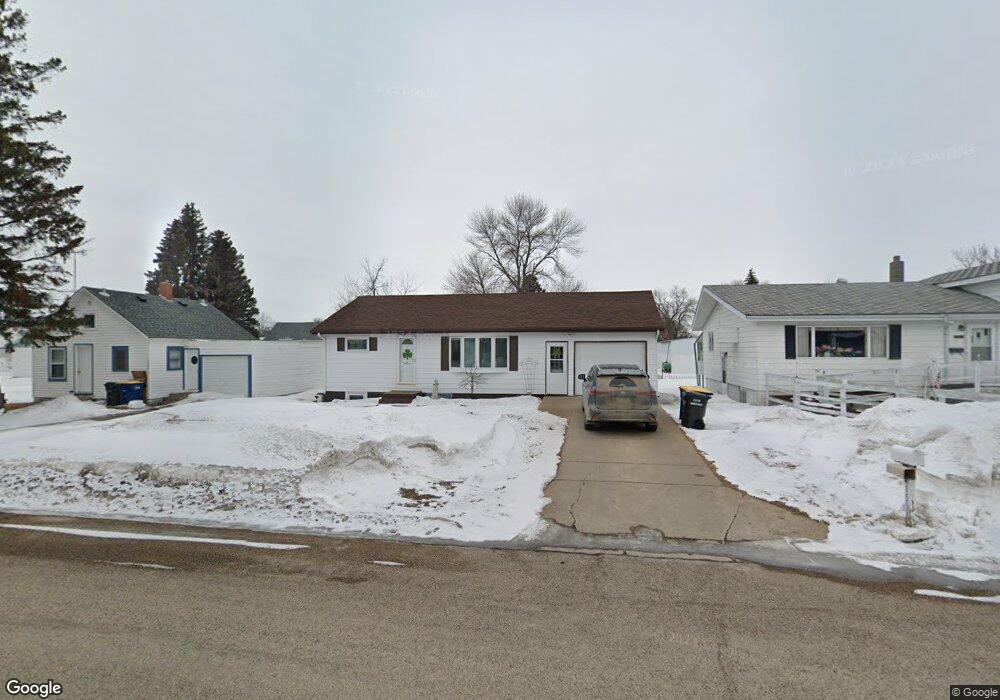 1516 4th Ave SW, Jamestown, ND 58401 - photo 1