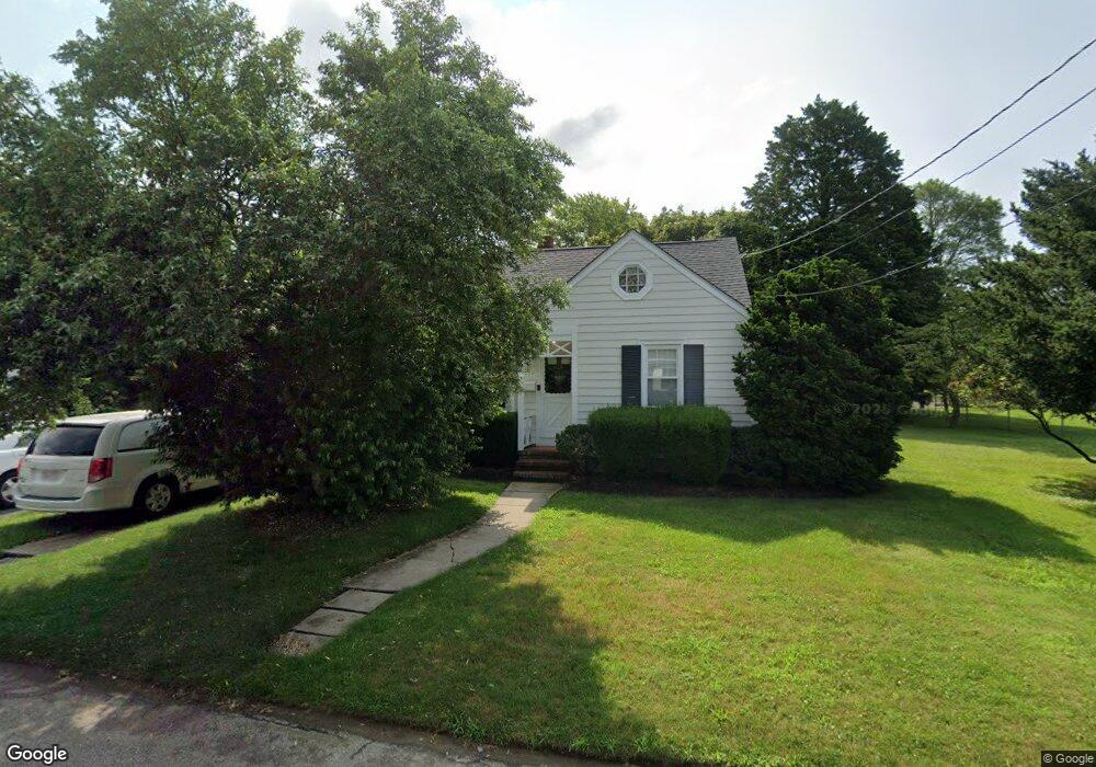 48 Smith St, South Dartmouth, MA 02748 - photo 1