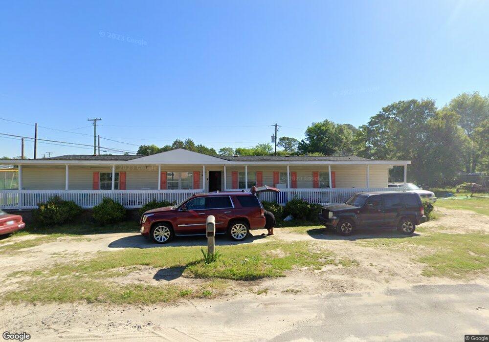 652 Wall St, West Columbia, SC 29169 - photo 1