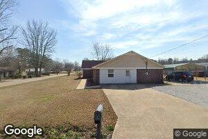 827 Kilpatrick St, Baldwyn, MI 38824