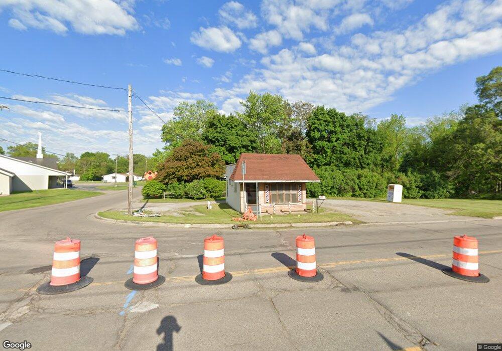 10049 N Clio Rd, Clio, MI 48420 - photo 1