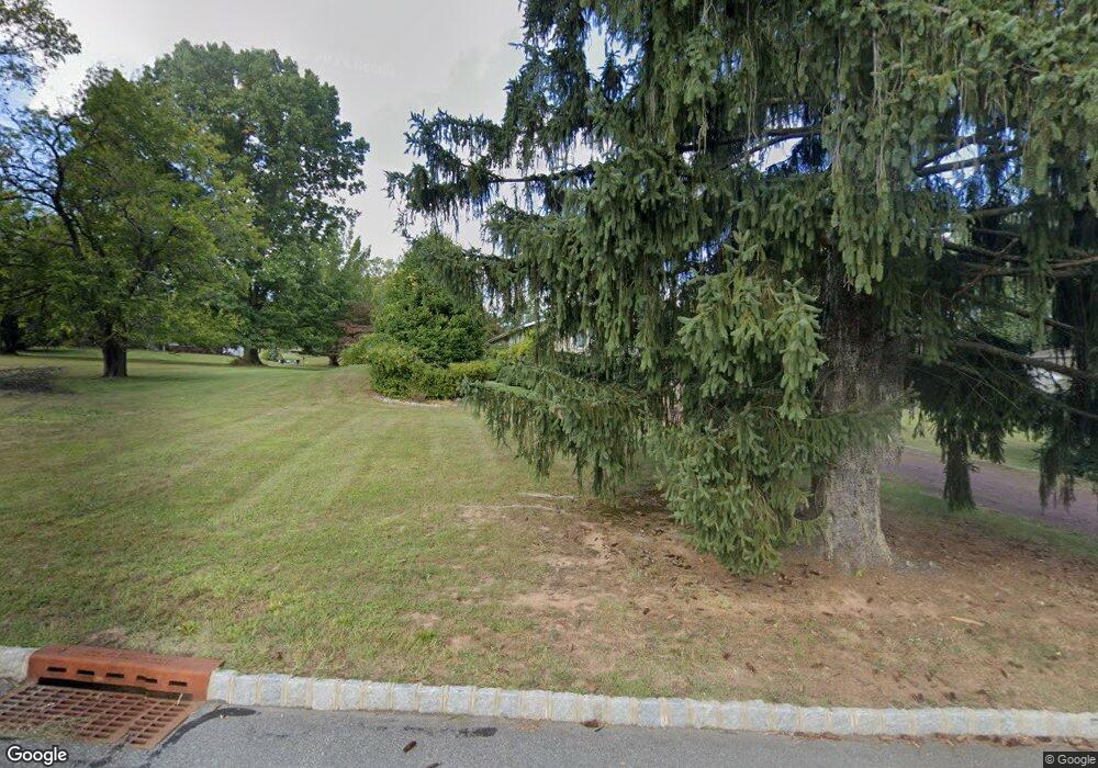 21 Fairview Dr, Flemington, NJ 08822 - photo 1