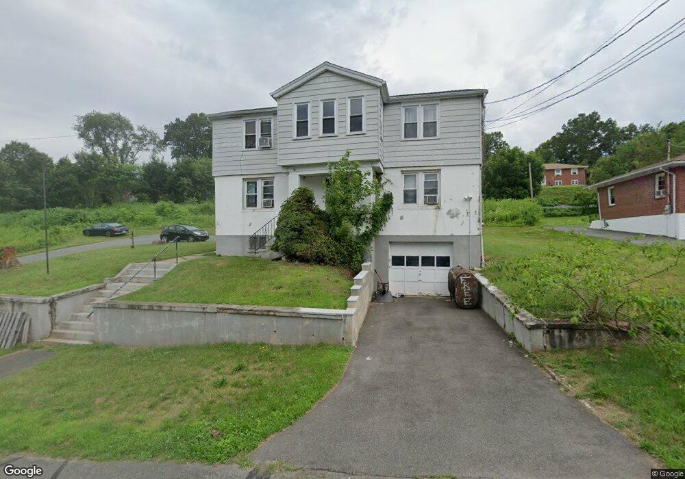 76 Botsford St unit 1st fl, Meriden, CT 06451 - photo 1