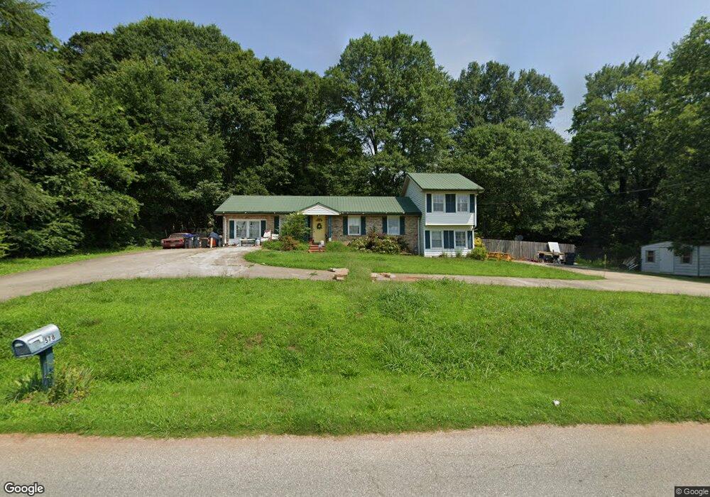 578 Lynn Ave, Jefferson, GA 30549 - photo 1