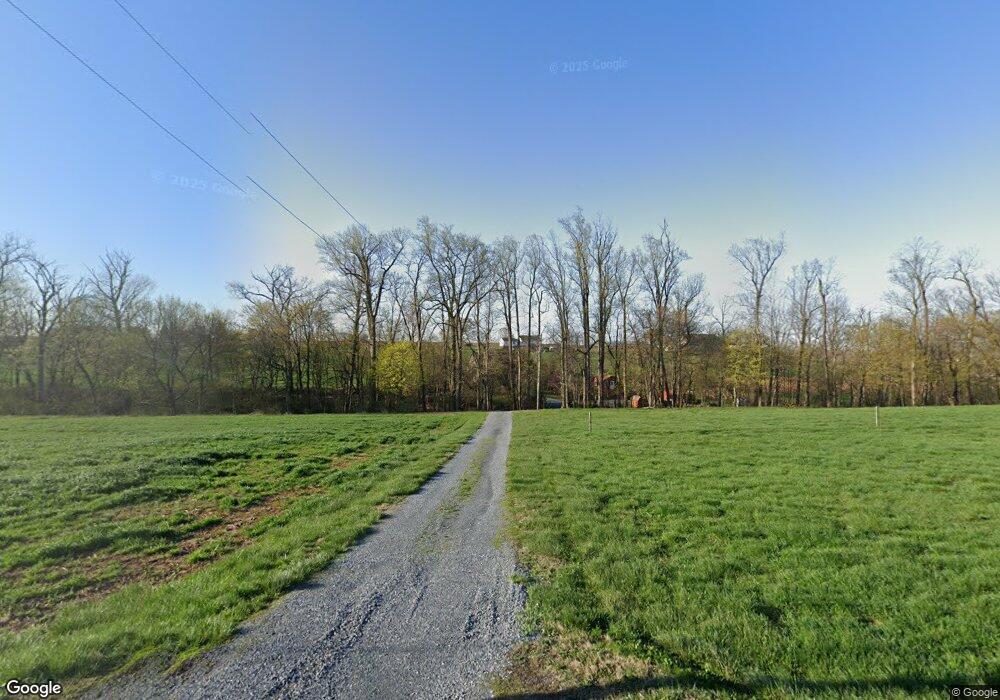 974 Sensenig Rd, Ephrata, PA 17522 - photo 1