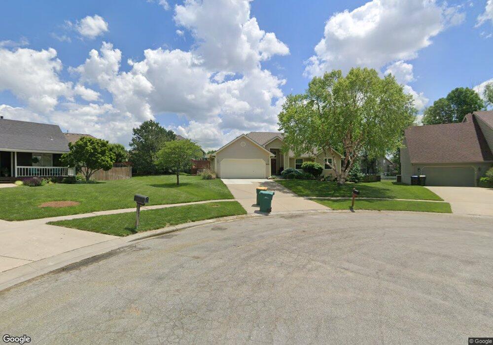 3605 SW Nicholas Ct, Topeka, KS 66610 - photo 1