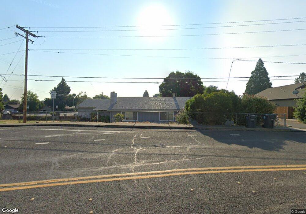 3672 Bursell Rd, Central Point, OR 97502 - photo 1