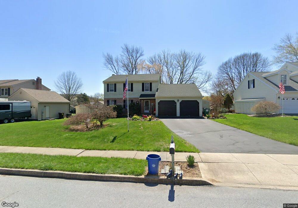 1010 Hickory Ln, Reading, PA 19606 - photo 1