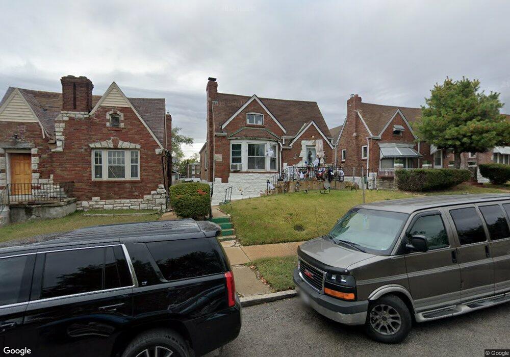 4669 Margaretta Ave, Saint Louis, MO 63115 - photo 1