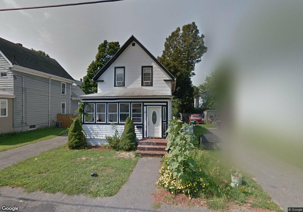 19 Maple St, Saugus, MA 01906 - photo 1