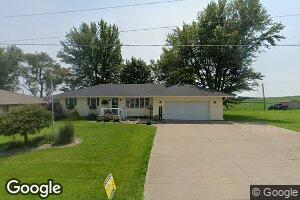 135 Park Ave, Charlotte, IA 52731