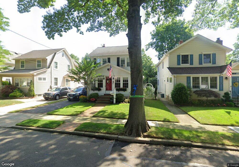 35 Pansy Ave, Floral Park, NY 11001 - photo 1