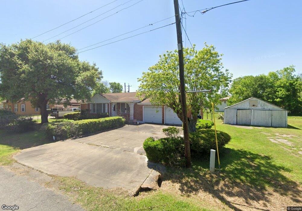 2820 Avenue A, Bay City, TX 77414 - photo 1