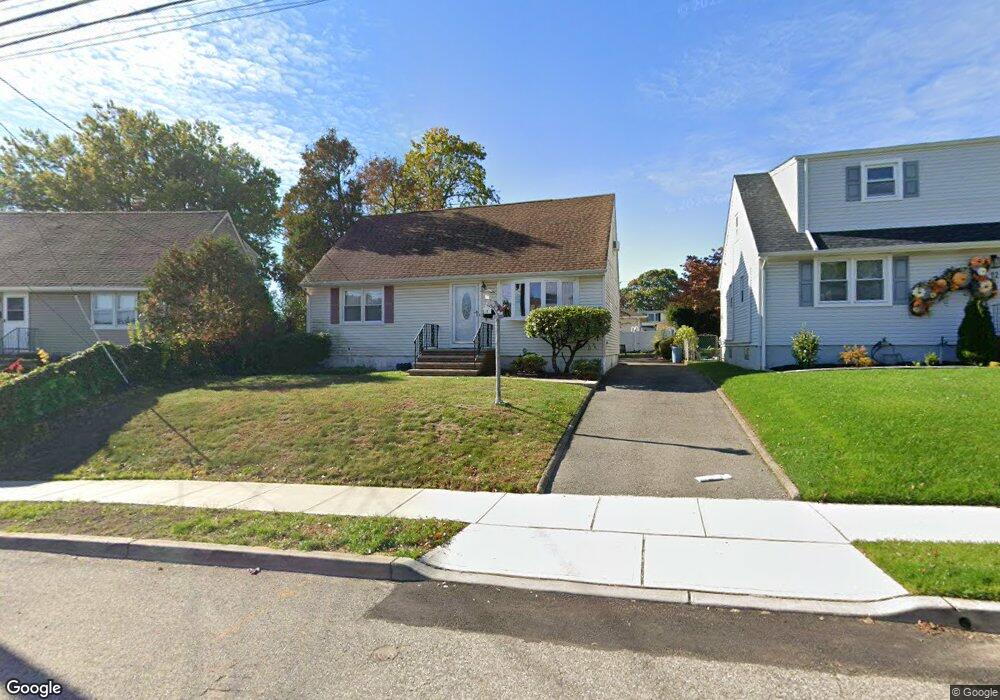 8 Meadow Ln, Clifton, NJ 07012 - photo 1