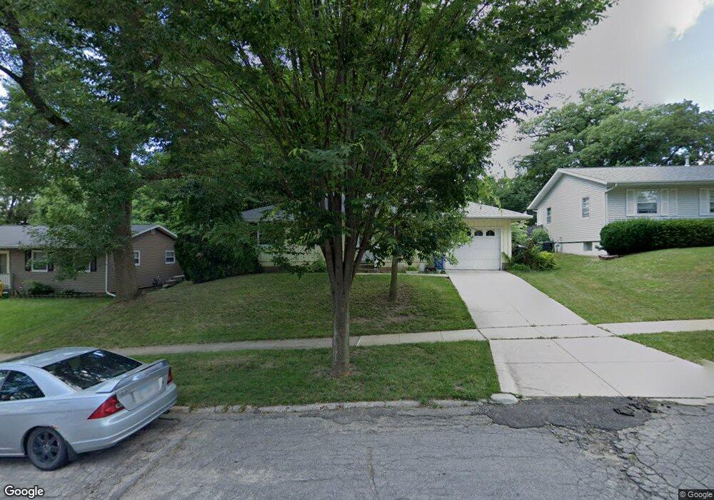 1030 Cheyenne Rd NW, Cedar Rapids, IA 52405 - photo 1