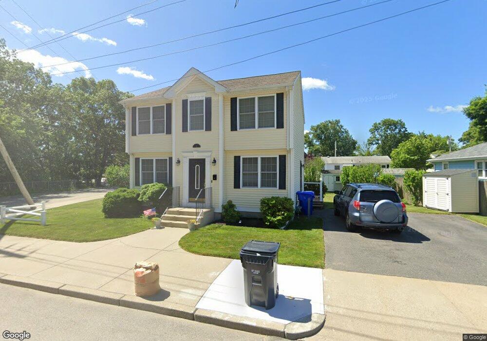 2 Owen Ave, Pawtucket, RI 02860 - photo 1