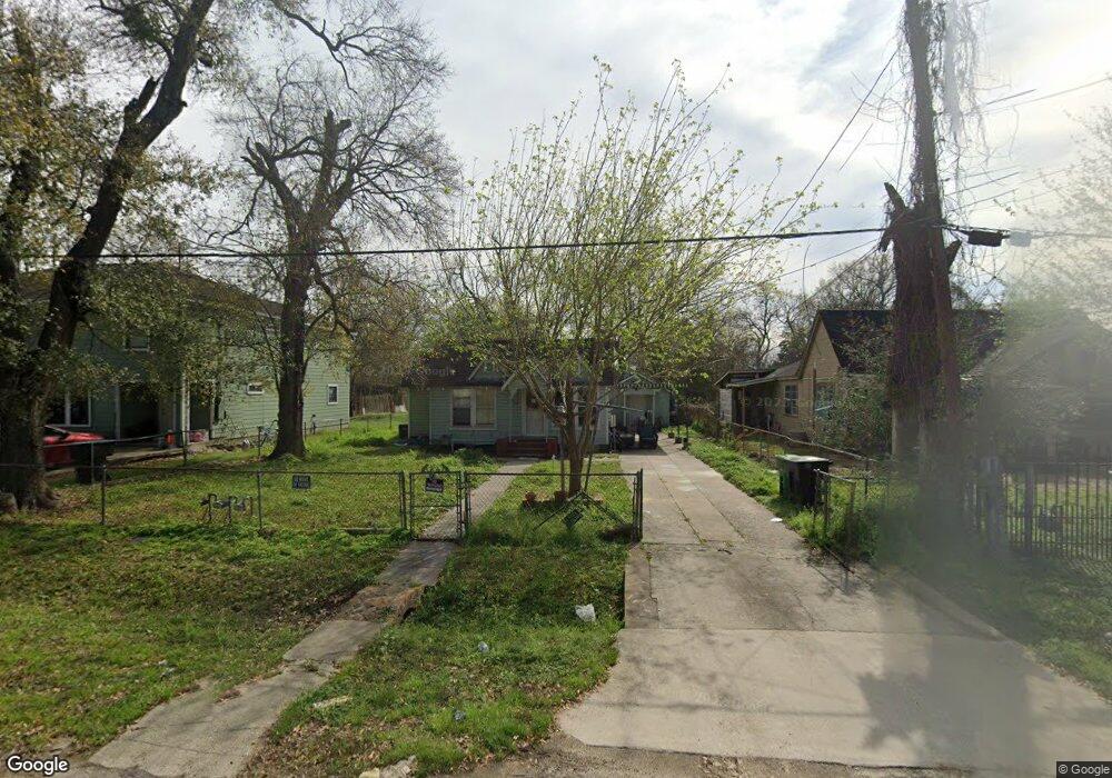 1722 Eubanks St, Houston, TX 77093 - photo 1