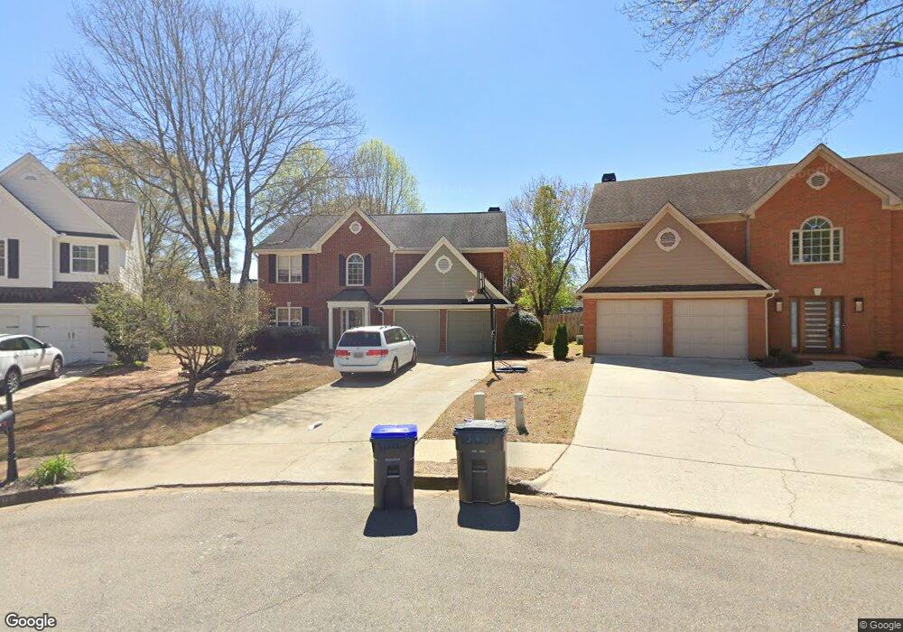 4060 Crabapple Lake Ct, Roswell, GA 30076 - photo 1