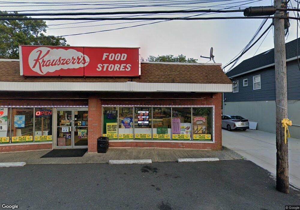 7 Laurence Pkwy, Laurence Harbor, NJ 08879 - photo 1