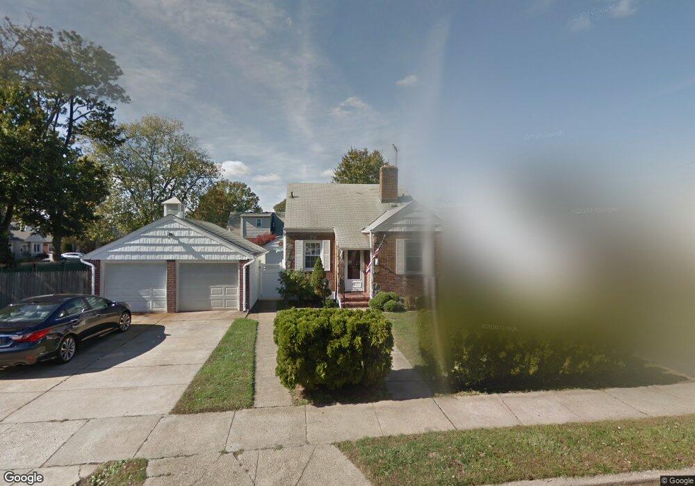 75 Mayfair Ave, West Hempstead, NY 11552 - photo 1