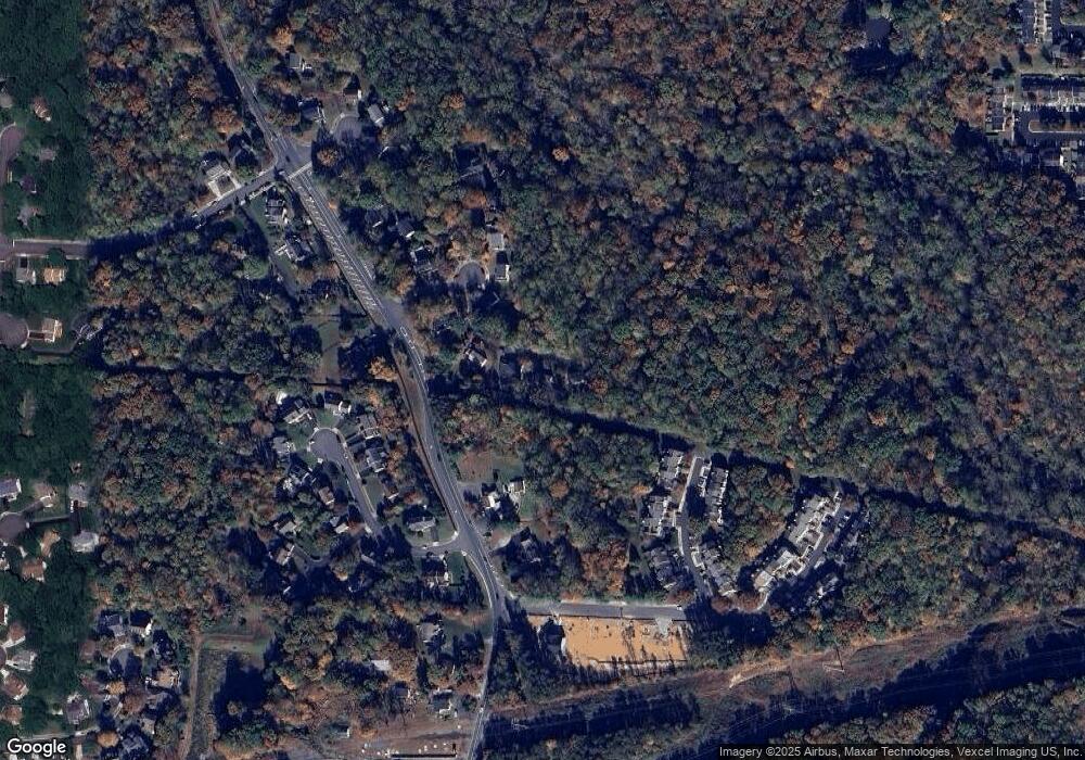 8845 Woodlawn Way, Springfield, VA 22153 - photo 1