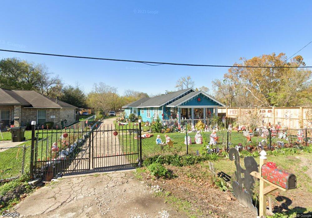 6611 Lavender St, Houston, TX 77028 - photo 1