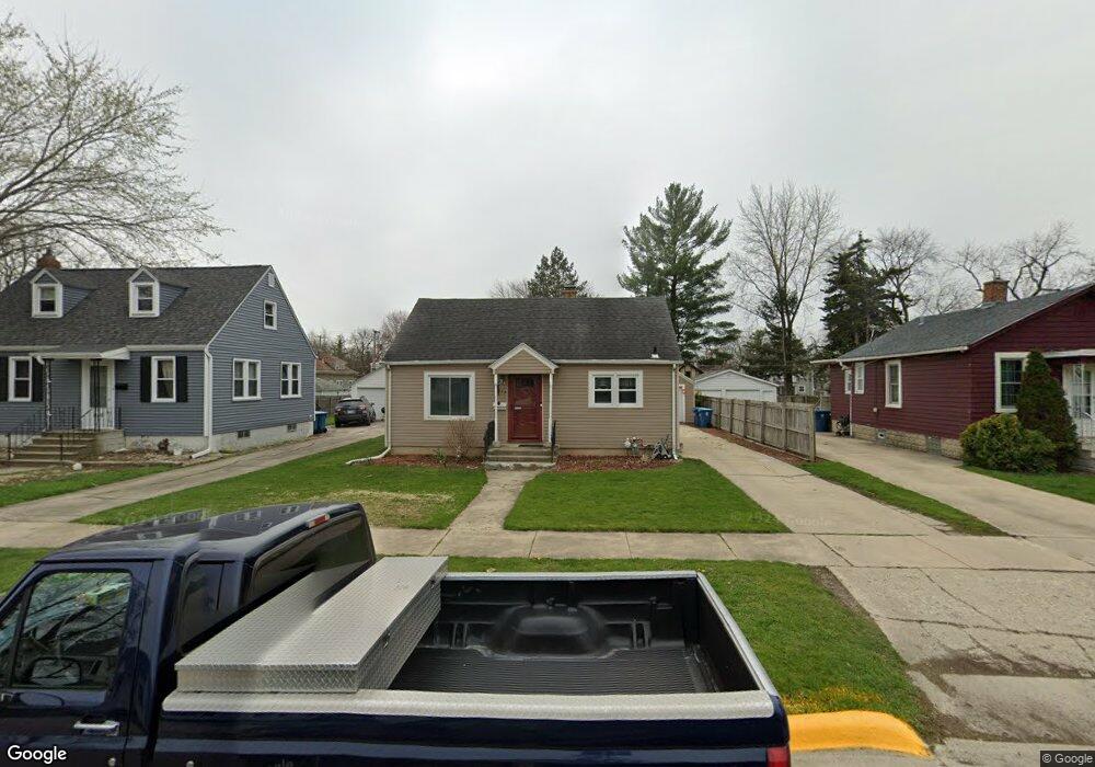 914 W New York St, Aurora, IL 60506 - photo 1
