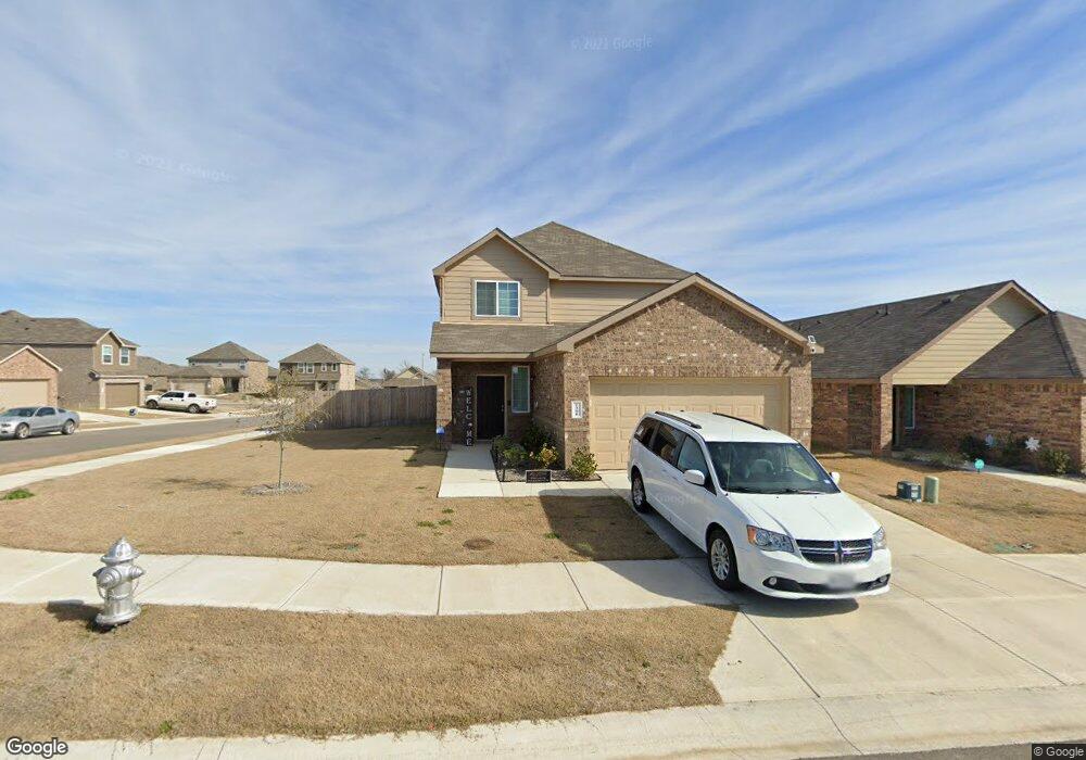 1300 Kinglet Dr, Ennis, TX 75119 - photo 1